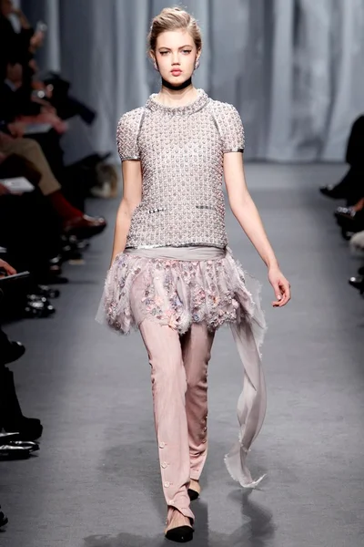 Look 38
